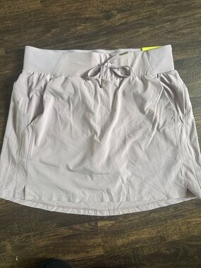 Women’s All in Motion Lavender Mid-Rise Skort NWT
